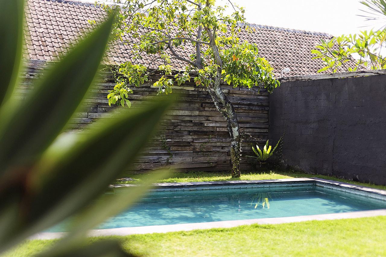 Takeoff Surf Camp & Hotel Canggu Exteriör bild